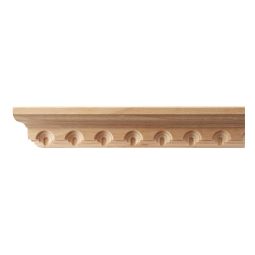 Modanatura in legno decorata ad archi e dentelli