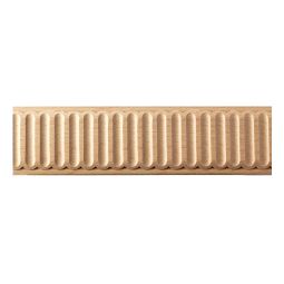 Carved fluted wood moulding