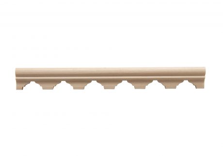 Scalloped wood moulding
