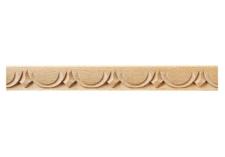 Modanatura in legno decorata a ovoli e dardi