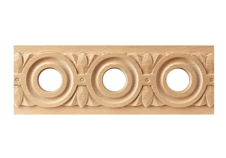 Modanatura in legno decorata a petali e fiori