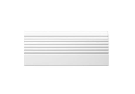 Decorative skirting wood moulding